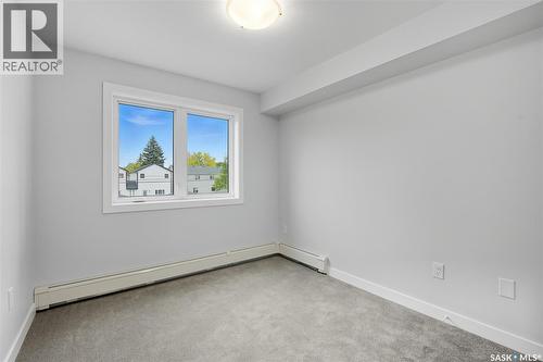 208 318 108Th Street W, Saskatoon, SK - Indoor Photo Showing Other Room