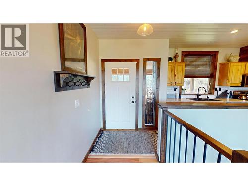 7229 3/93 Highway, Cranbrook, BC - Indoor