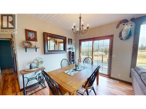 7229 3/93 Highway, Cranbrook, BC - Indoor Photo Showing Dining Room