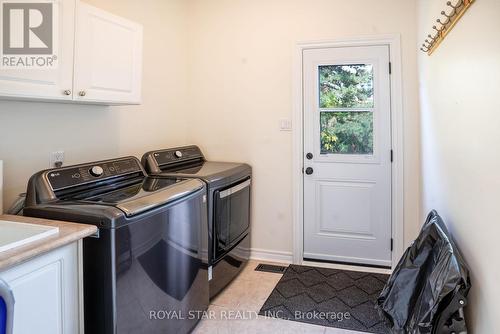 42 Kingknoll Drive, Brampton, ON - Indoor Photo Showing Laundry Room