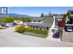 304 DUGAN Street  Creston, BC V0B 1G3