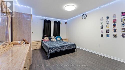 16 - 365 Pioneer Drive, Kitchener, ON - Indoor Photo Showing Bedroom