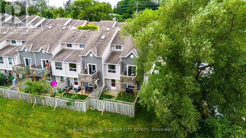 16 - 365 Pioneer Drive, Kitchener, ON - Outdoor