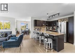 Fresh paint and flooring - 