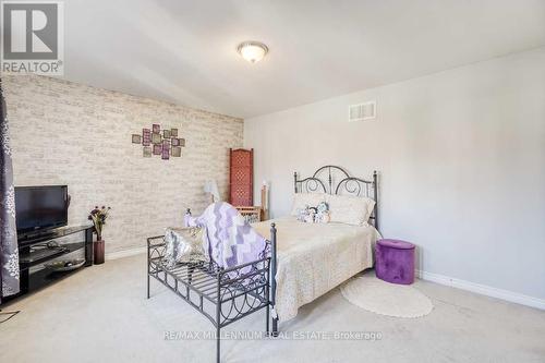 52 The Queens Way, Barrie, ON - Indoor Photo Showing Bedroom