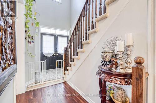 52 The Queens Way, Barrie, ON - Indoor Photo Showing Other Room