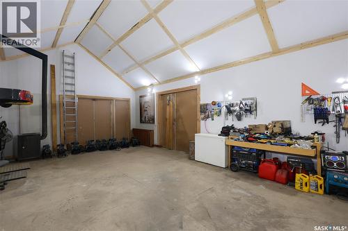 707 5Th Street E, Prince Albert, SK - Indoor Photo Showing Other Room