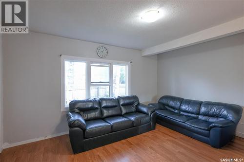 707 5Th Street E, Prince Albert, SK - Indoor Photo Showing Living Room