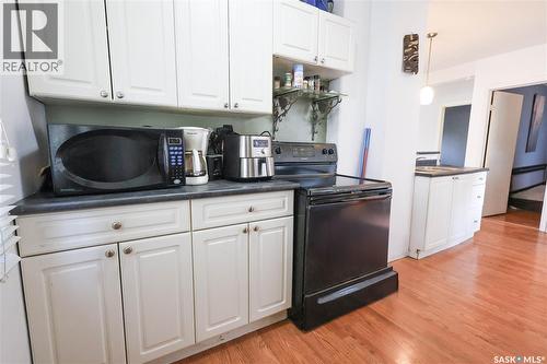 707 5Th Street E, Prince Albert, SK - Indoor Photo Showing Kitchen