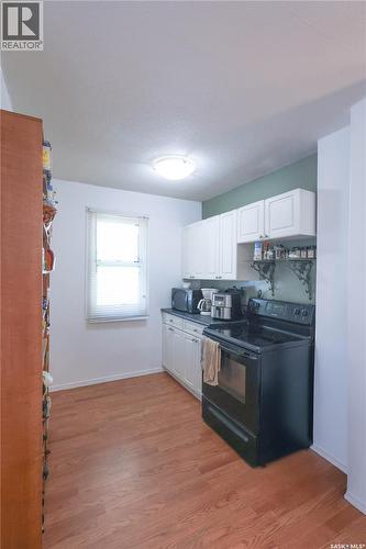 707 5Th Street E, Prince Albert, SK - Indoor Photo Showing Kitchen