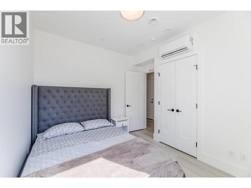 3240 Landry Crescent, Summerland, BC - Indoor Photo Showing Bedroom