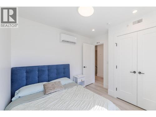 3240 Landry Crescent, Summerland, BC - Indoor Photo Showing Bedroom