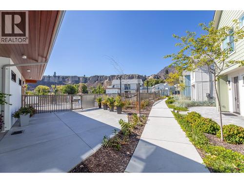 3240 Landry Crescent, Summerland, BC - Outdoor