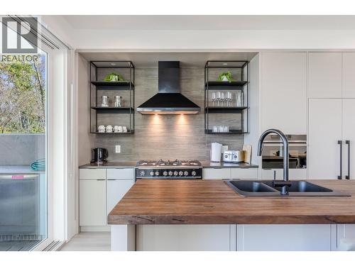 3240 Landry Crescent, Summerland, BC - Indoor Photo Showing Kitchen With Double Sink