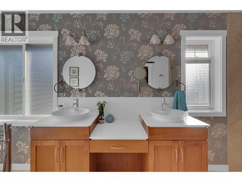 MAIN FLOOR - Primary Ensuite Bath - 3065 Lakeview Cove Road, West Kelowna, BC - Indoor Photo Showing Bathroom