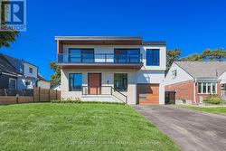 957 DORMER STREET  Mississauga, ON L5E 1T7