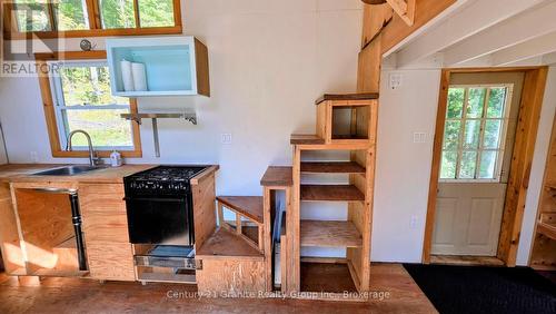 1295 Binscarth Trail, Dysart Et Al (Guilford), ON - Indoor