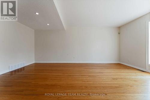 2664 Draper Avenue, Ottawa, ON - Indoor Photo Showing Other Room