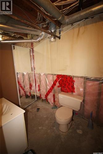 138 Redcoat Drive, Eastend, SK - Indoor Photo Showing Basement
