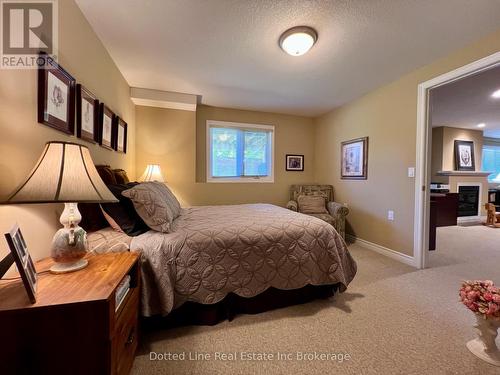 Lower Bedroom - 11 - 500 Lakeview Drive, Woodstock (Woodstock - North), ON - Indoor Photo Showing Bedroom