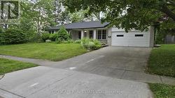 787 DACK BOULEVARD  Mississauga, ON L5H 1E5