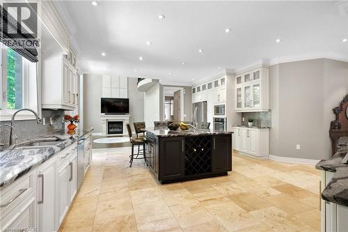 258 Edgewater Crescent Unit# 8, Kitchener, ON - Indoor Photo Showing Kitchen With Upgraded Kitchen