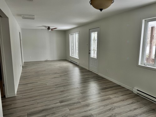 Overall view - 81 21E Avenue, Sainte-Anne-De-Sabrevois, QC - Indoor Photo Showing Other Room
