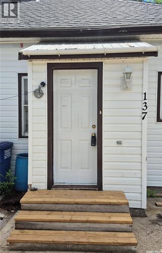 137 2Nd Street W, Ponteix, SK 