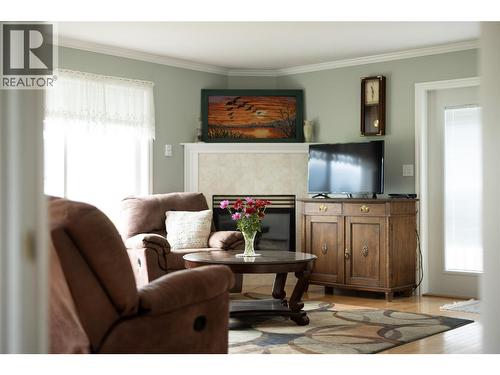 Gas Fireplace - 10108 Venables Drive, Coldstream, BC - Indoor