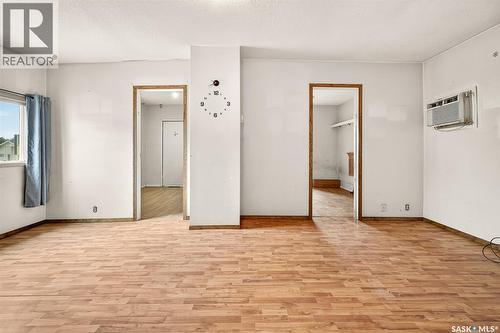 1038 Athabasca Street E, Moose Jaw, SK - Indoor Photo Showing Other Room
