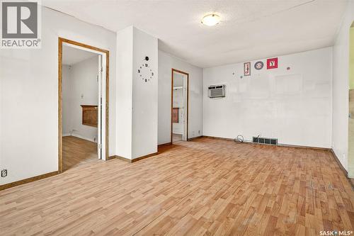 1038 Athabasca Street E, Moose Jaw, SK - Indoor Photo Showing Other Room
