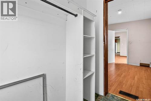 1038 Athabasca Street E, Moose Jaw, SK - Indoor Photo Showing Other Room