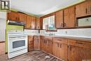 1038 Athabasca Street E, Moose Jaw, SK  - Indoor Photo Showing Kitchen With Double Sink 