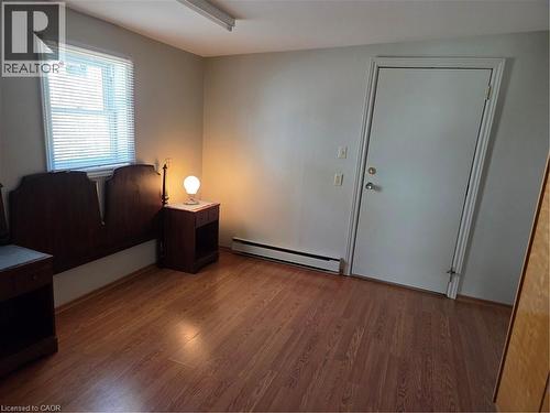 123 Scott Street, Waterloo, ON - Indoor Photo Showing Other Room