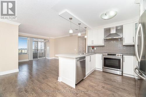 803 - 35 Kingsbridge Garden Circle, Mississauga, ON - Indoor Photo Showing Kitchen With Upgraded Kitchen