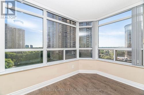803 - 35 Kingsbridge Garden Circle, Mississauga, ON - Indoor Photo Showing Other Room