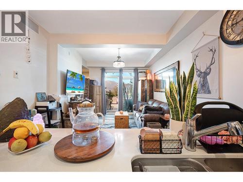 2250 Majoros Road Unit# 103, West Kelowna, BC - Indoor Photo Showing Living Room