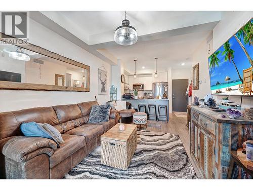 2250 Majoros Road Unit# 103, West Kelowna, BC - Indoor Photo Showing Living Room
