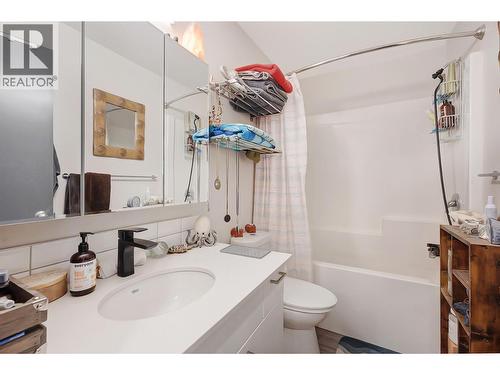 2250 Majoros Road Unit# 103, West Kelowna, BC - Indoor Photo Showing Bathroom