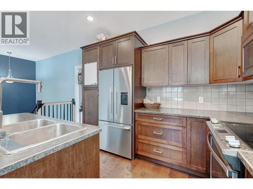 3606 25 Avenue Unit# 107, Vernon, BC - Indoor Photo Showing Kitchen With Double Sink