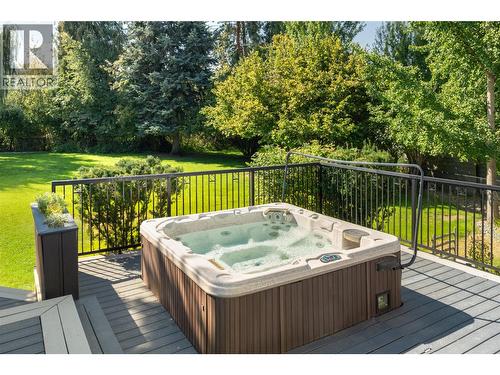 529 Knowles Road, Kelowna, BC - Outdoor With Deck Patio Veranda With Backyard