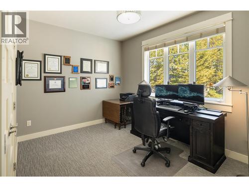 529 Knowles Road, Kelowna, BC - Indoor Photo Showing Office