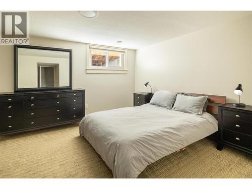 529 Knowles Road, Kelowna, BC - Indoor Photo Showing Bedroom