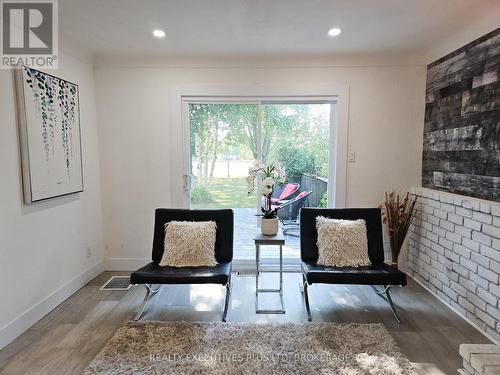 99 Carlton Avenue, Welland (N. Welland), ON - Indoor