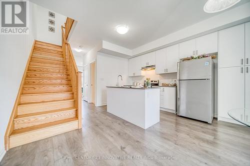 388 Okanagan Path, Oshawa, ON - Indoor Photo Showing Kitchen