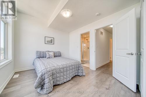388 Okanagan Path, Oshawa, ON - Indoor Photo Showing Bedroom