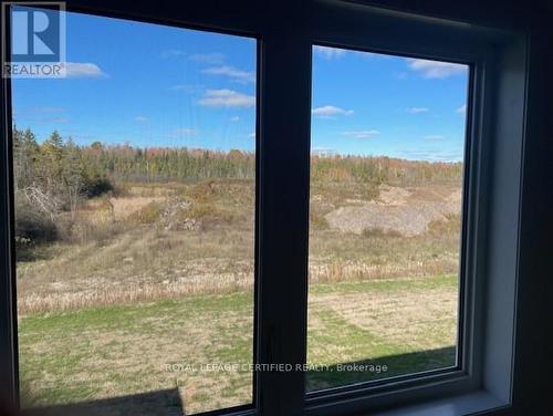 10 Hillcroft Way, Kawartha Lakes, ON -  With View
