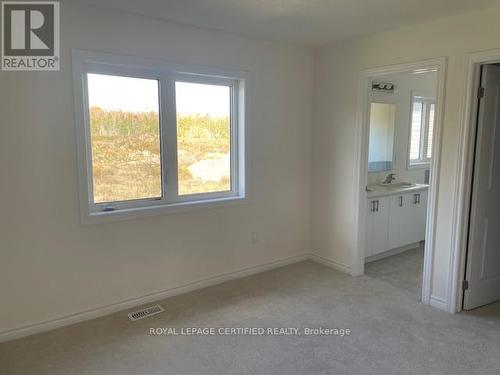 10 Hillcroft Way, Kawartha Lakes, ON - Indoor Photo Showing Other Room