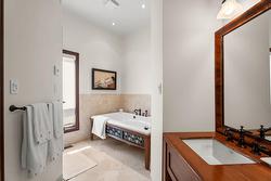 Ensuite bathroom - 