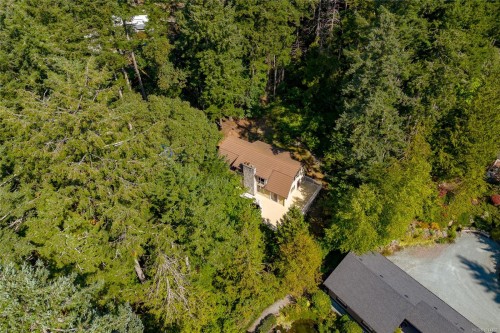 11379 West Saanich Rd, North Saanich, BC 